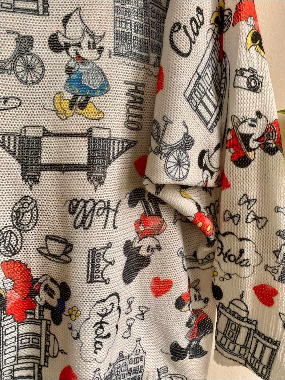 Vintage Disney Sweater Mickey Mouse Europe Graphic Print - Picture 8 of 9